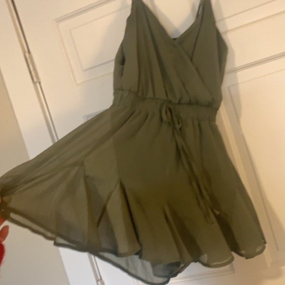 🎉 Tinker bell Romper! - Picture 3 of 5